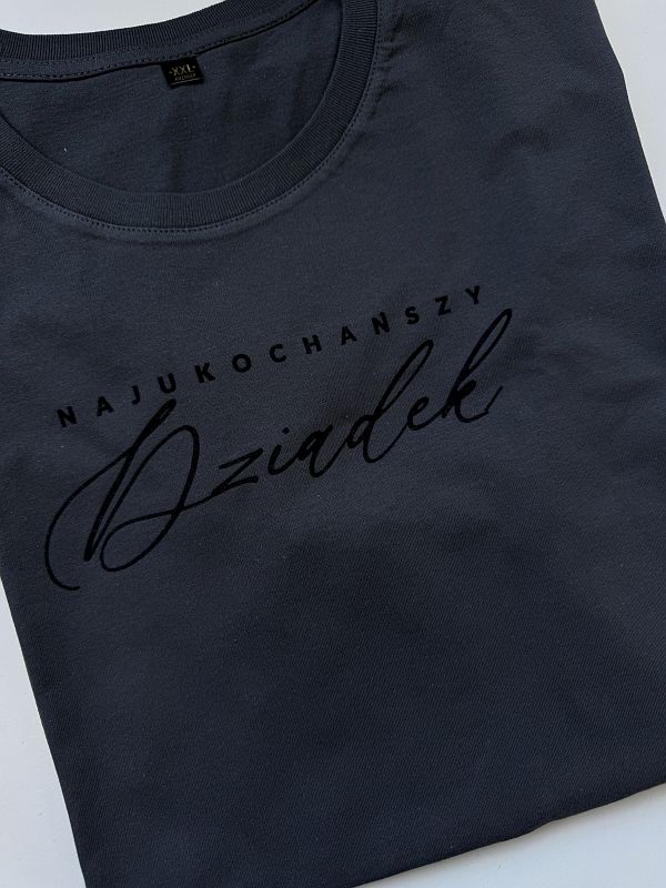 Koszulka męska grafitowa z nadrukiem najukochańszy dziadek rozmiar XXL