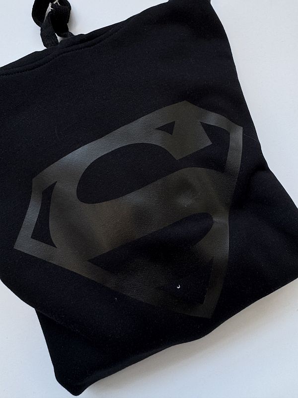 Bluza czarna meska z kapturem z nadrukiem supermana rozmiar S