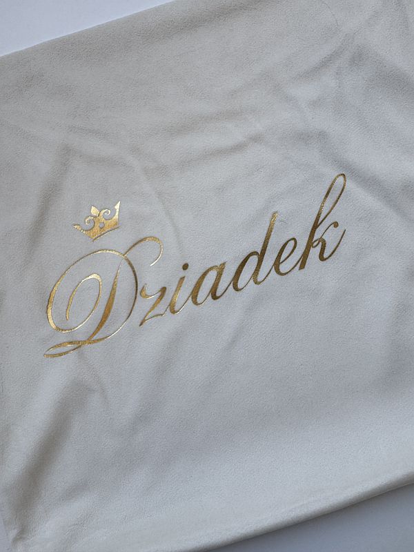 Poszewka welurowa ecru z nadrukiem dziadek