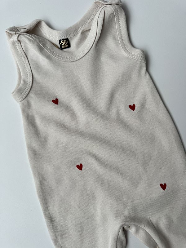 Śpiochy beżowe serduszka rozmiar 56