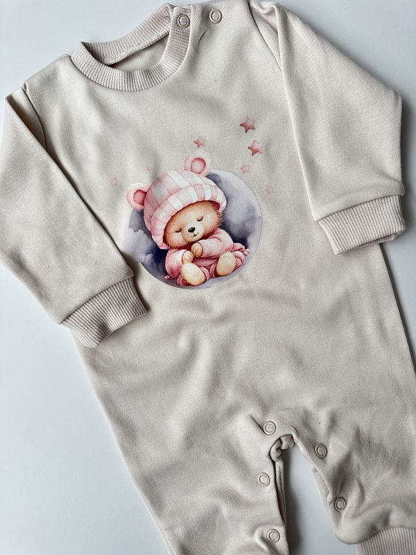 Pajac bez stópek beżowy śpiący misio rozmiar 56