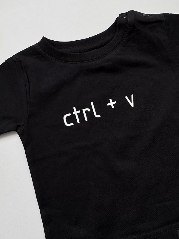 Koszulka czarna krótki rękaw ctrl v rozmiar 74