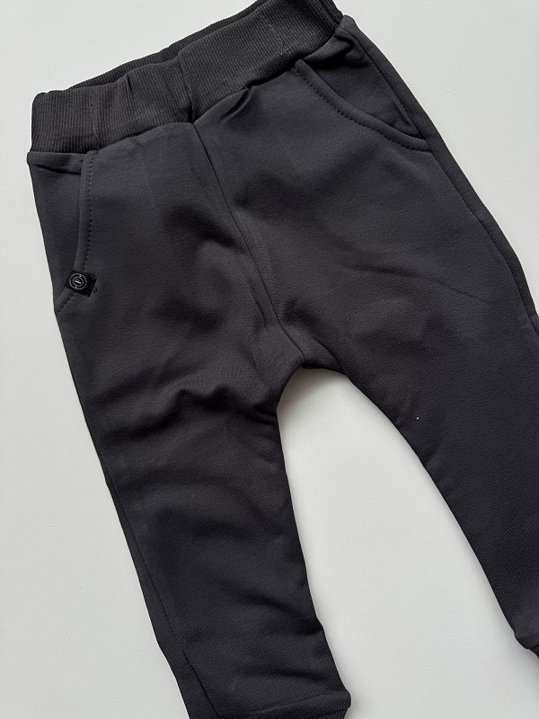 Spodnie dresowe grafitowe rozmiar 80