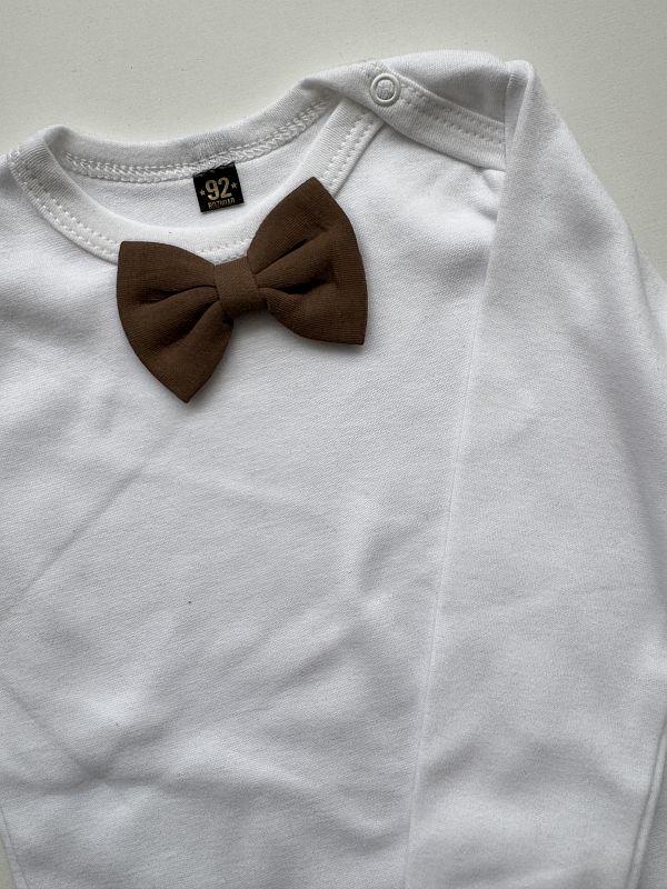 Body białe długi rękaw brązowa mucha rozmiar 92