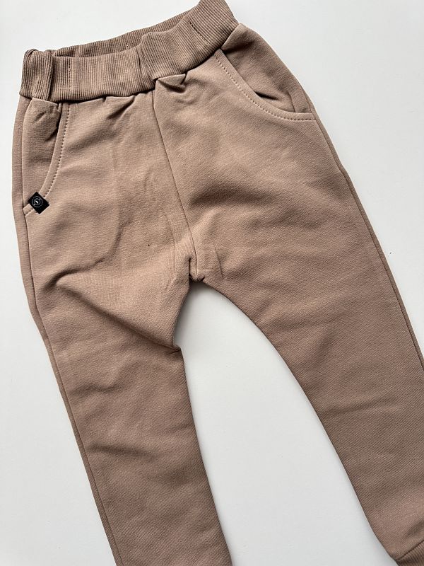 Spodnie dresowe kawowe rozmiar 92