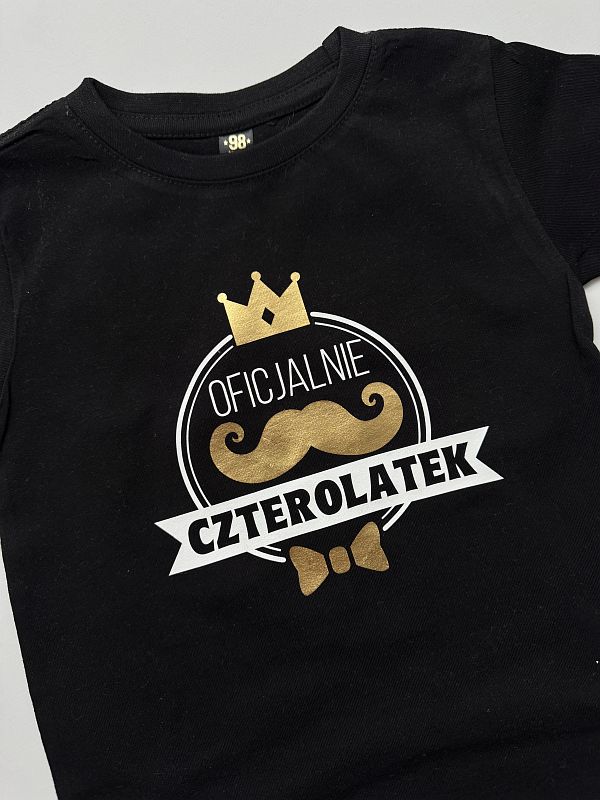 Koszulka czarna krótki rękaw oficjalnie czterolatek rozmiar 92