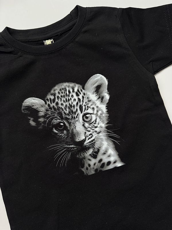 Koszulka czarna krótki rękaw lampart rozmiar 98