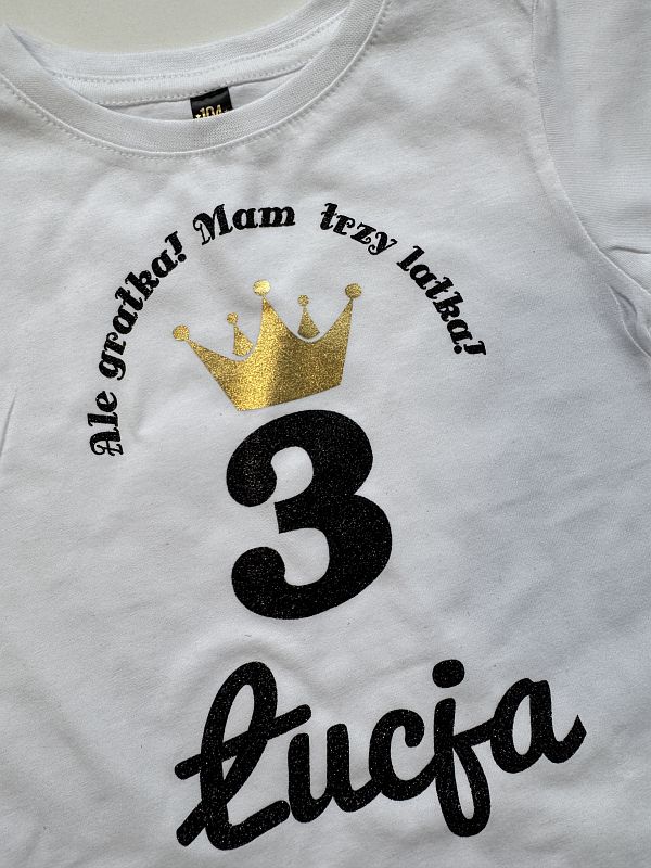 Koszulka biała krótki rękaw ale gratka mam 3 latka Łucja rozmiar 104
