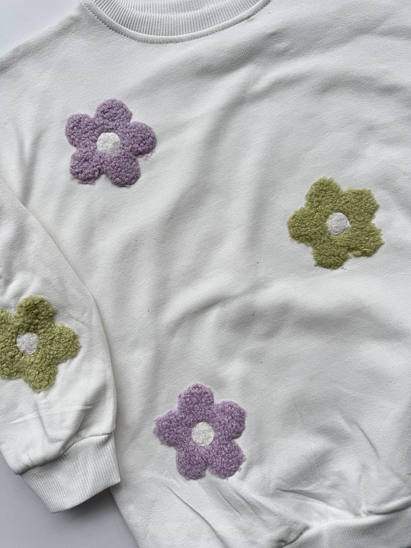 Bluza ecru w pluszowe kwiaty rozmiar 128