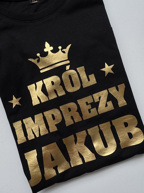 Koszulka czarna krótki rękaw król imprezy Jakub rozmiar 134