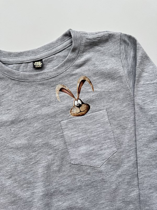 Koszulka szara długi rękaw królik w kieszeni rozmiar 116