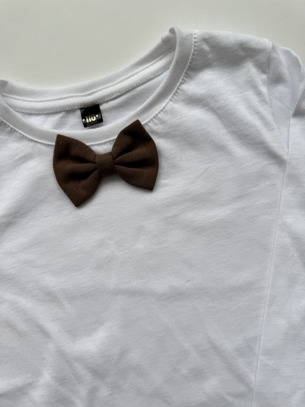 Koszulka biała długi rękaw brązowa mucha rozmiar 116