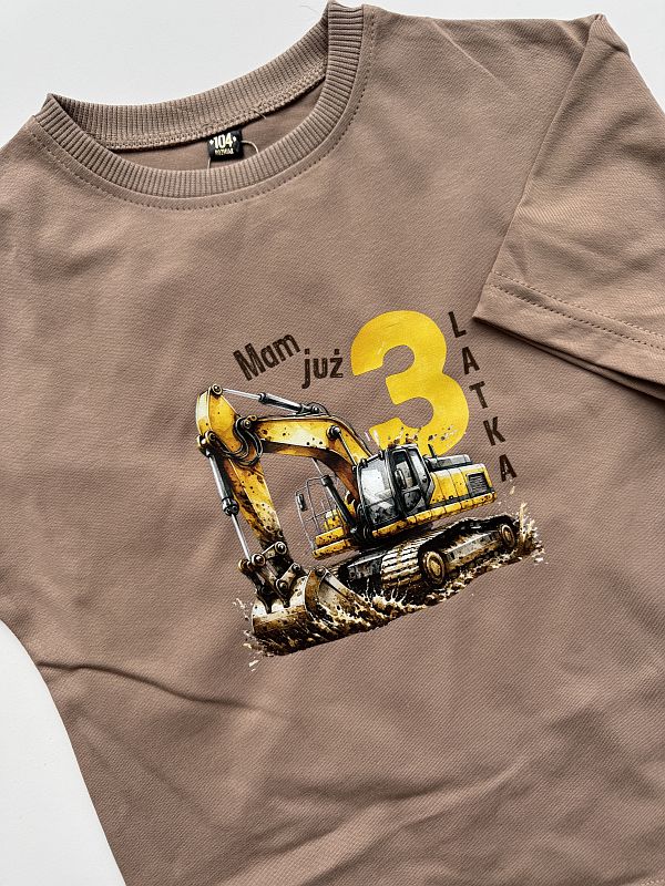 Koszulka kawowa krótki rękaw koparka mam 3 latka rozmiar 104