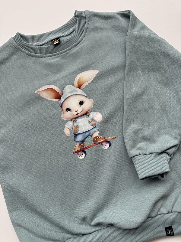 Bluza miętowa królik na deskorolce rozmiar 98