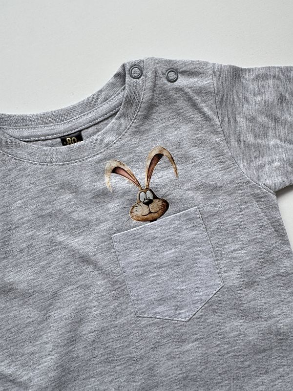 Koszulka szara krótki rękaw królik w kieszonce rozmiar 80