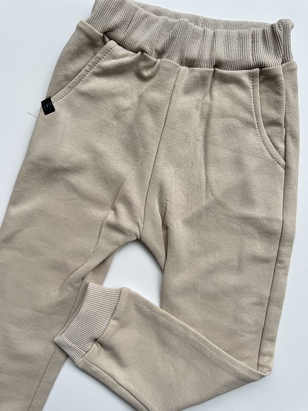 Spodnie dresowe beżowe rozmiar 98