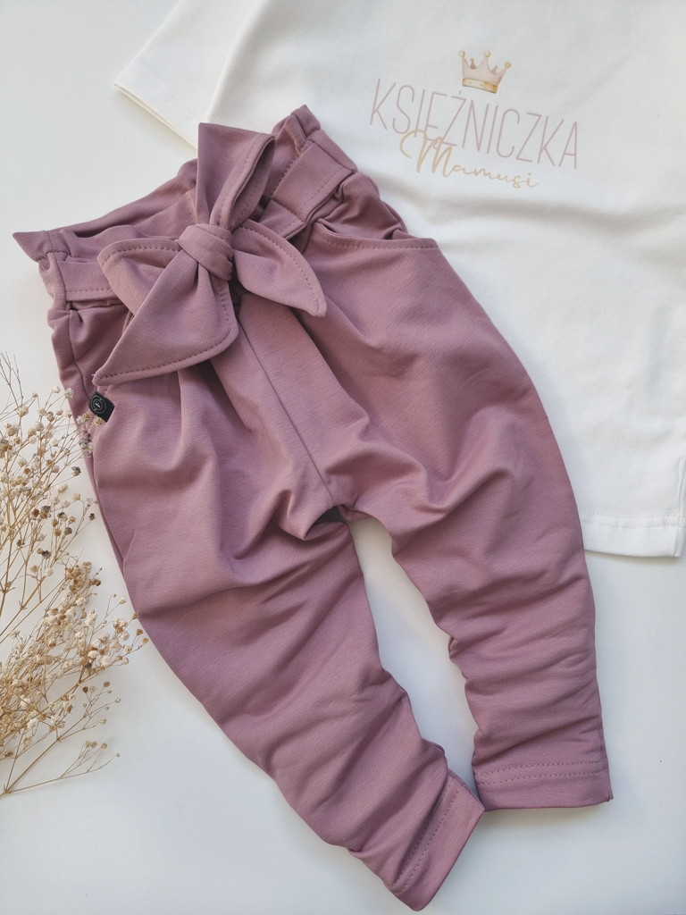 Modne spodnie dla dziewczynki koloru wrzosowego