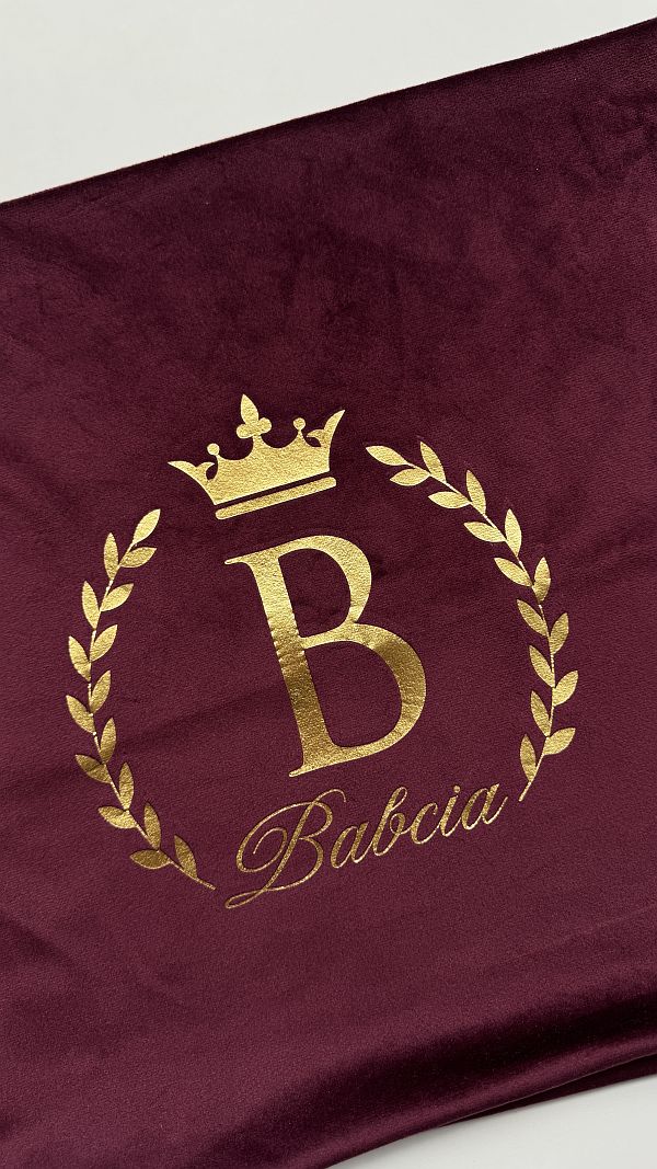 Poszewka bordowa Babcia w wieńcu