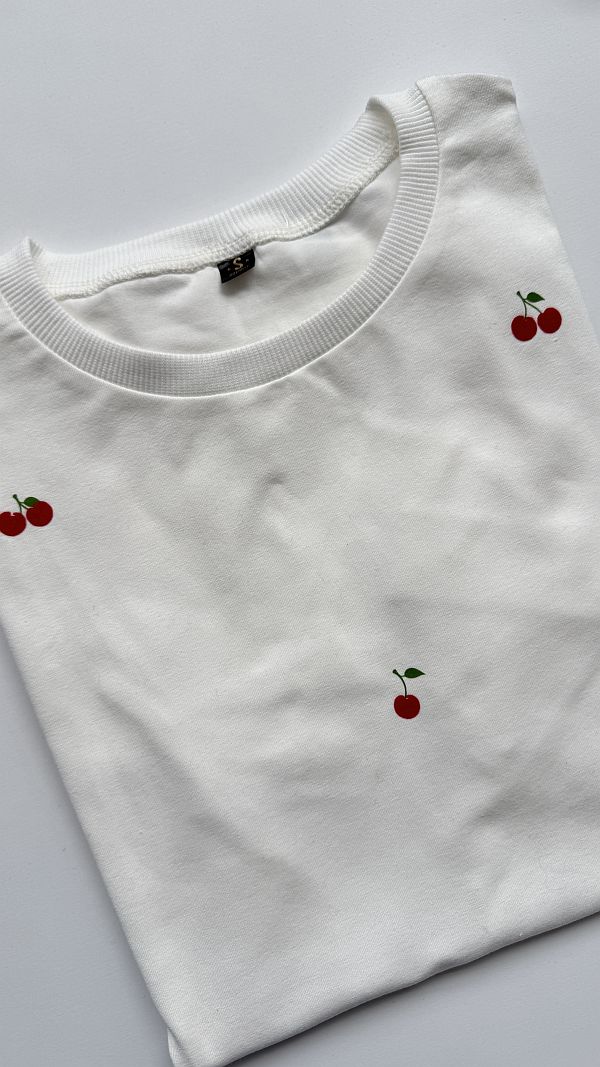 Koszulka damska w wiesienki rozmiar S