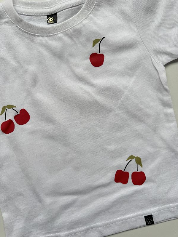 Koszulka biała z wisienkami rozmiar 92