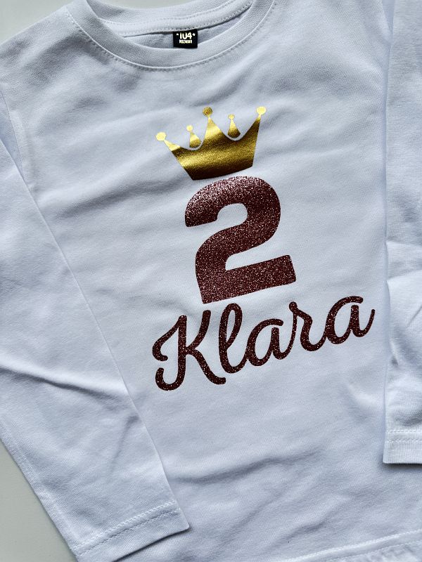 Koszulka z brokatową cyfrą 2 i imieniem Klara rozmiar 104