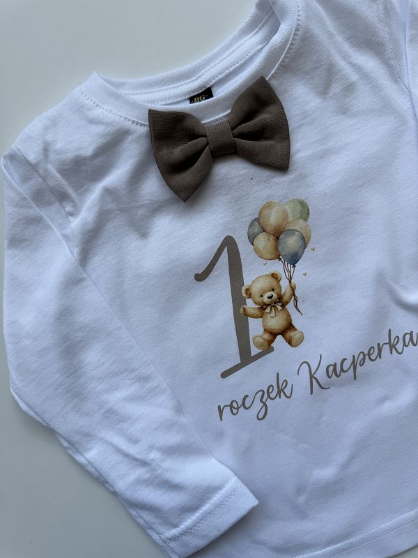 Koszulka z muchą i imieniem Kacper na roczek rozmiar 86