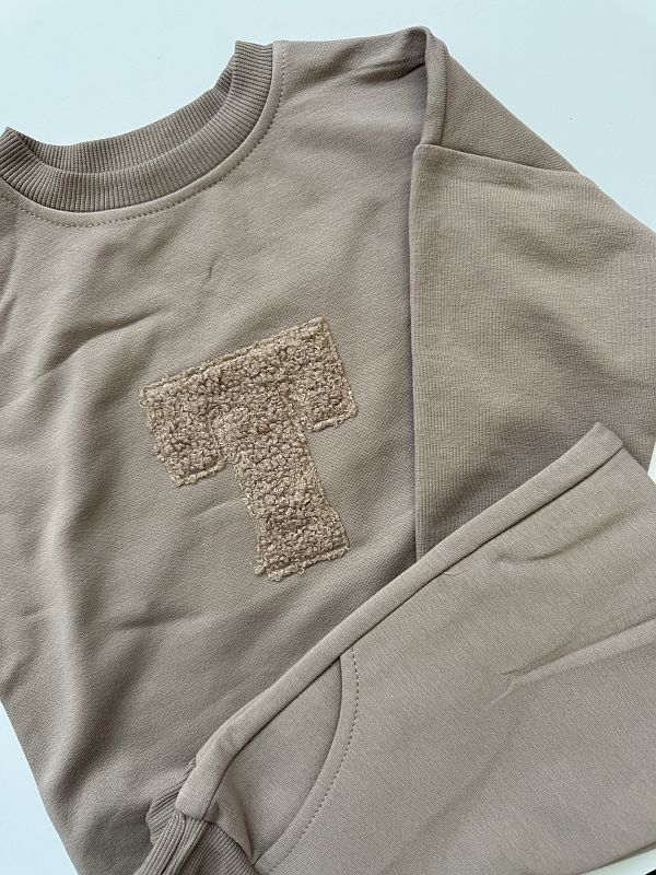 Komplet kawowy z literką pluszową T rozmiar 98