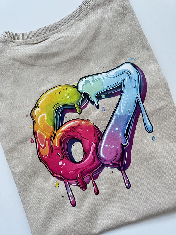 Koszulka beżowa six seven rozmiar 146