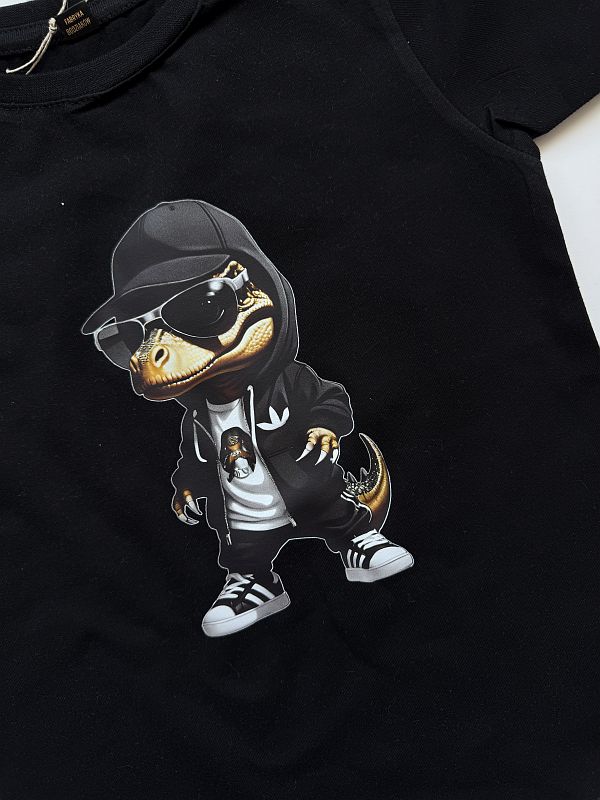 Koszulka czarna z krótkim rękawem z dinozaurem rozmiar 116