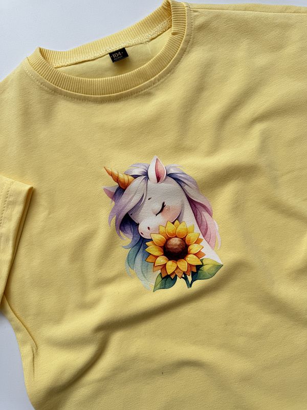 Koszulka żółta z jednorożcem rozmiar 104