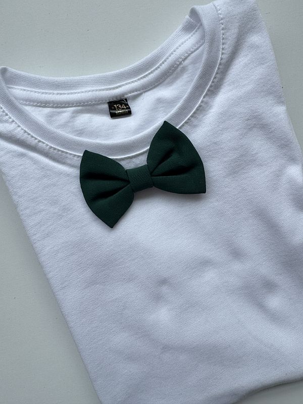 Koszulka biała z zieloną muchą rozmiar 134