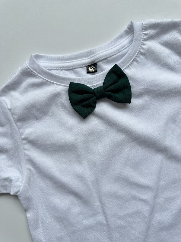 Koszulka biała z zieloną muchą rozmiar 122