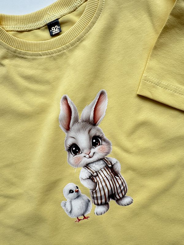 Koszulka żółta z krótkim rękawem królik z kurczakiem rozmiar 92