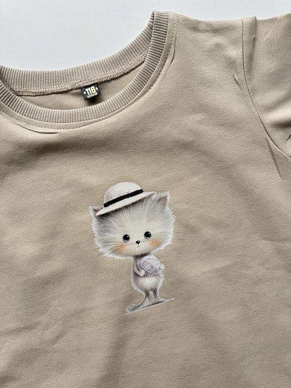 Koszulka beżowa z krótkim rękawem kotek rozmiar 116