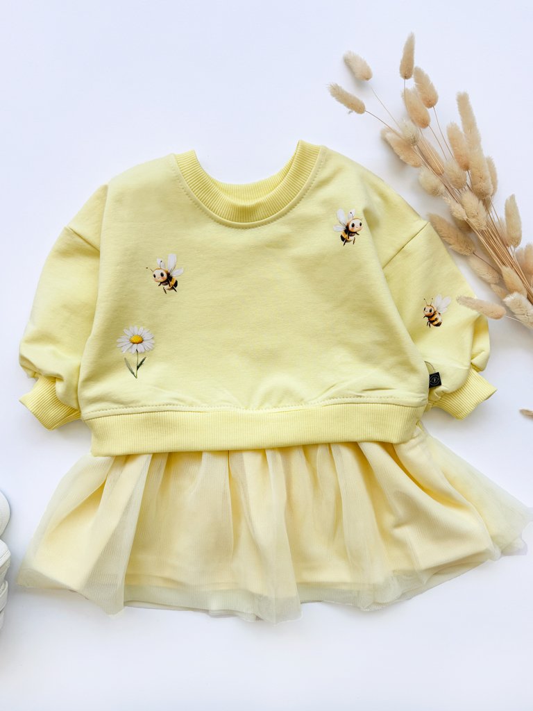 Sukienka dla dziewczynki z tiulem żółta pszczółki na łące