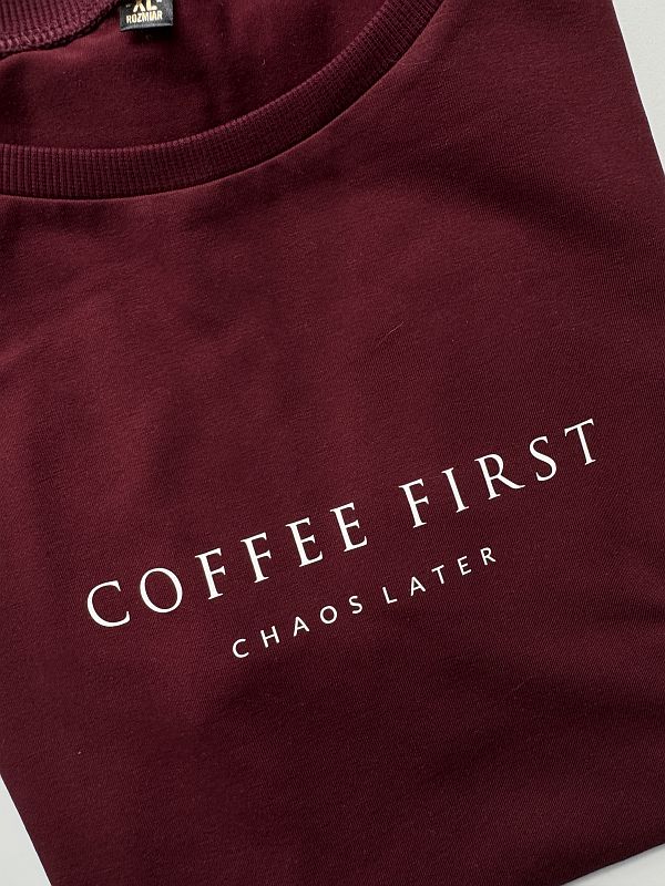 Koszulka damska bordowa coffee first chaos later rozmiar XL