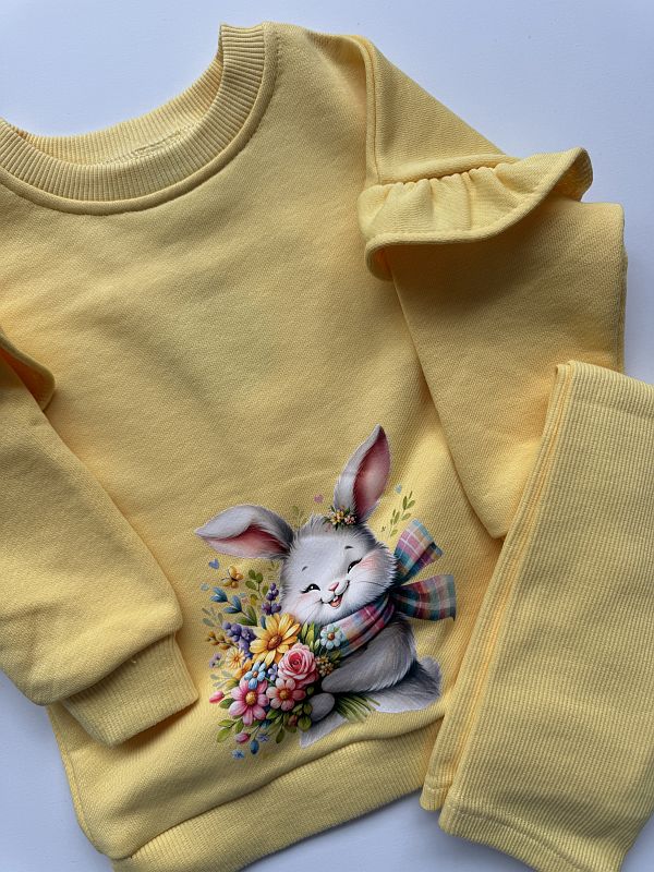 Żółty komplet z króliczkiem i bukietem kwiatów rozmiar 80