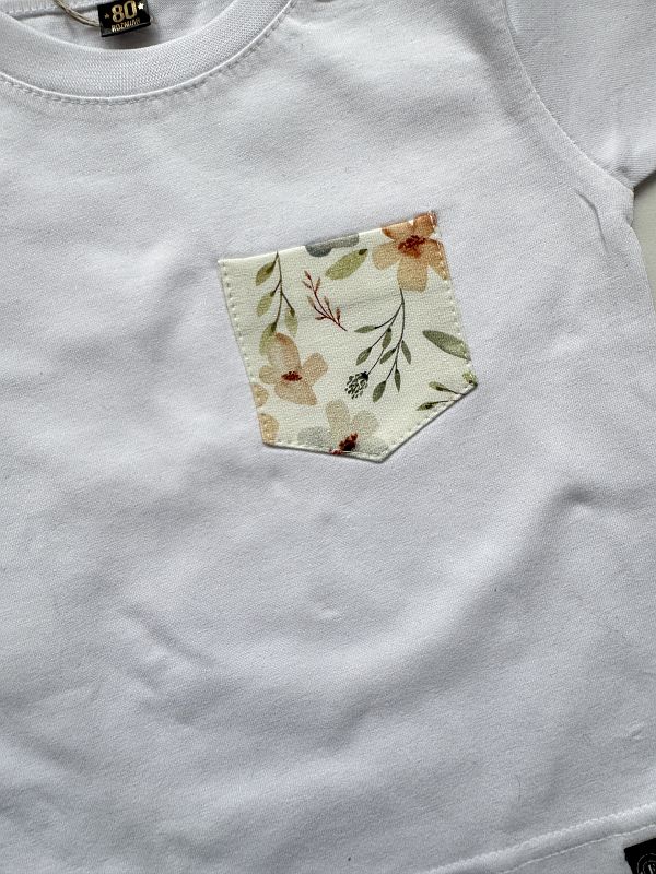 Koszulka biała z krótkim rękawem z kieszonką rozmiar 80