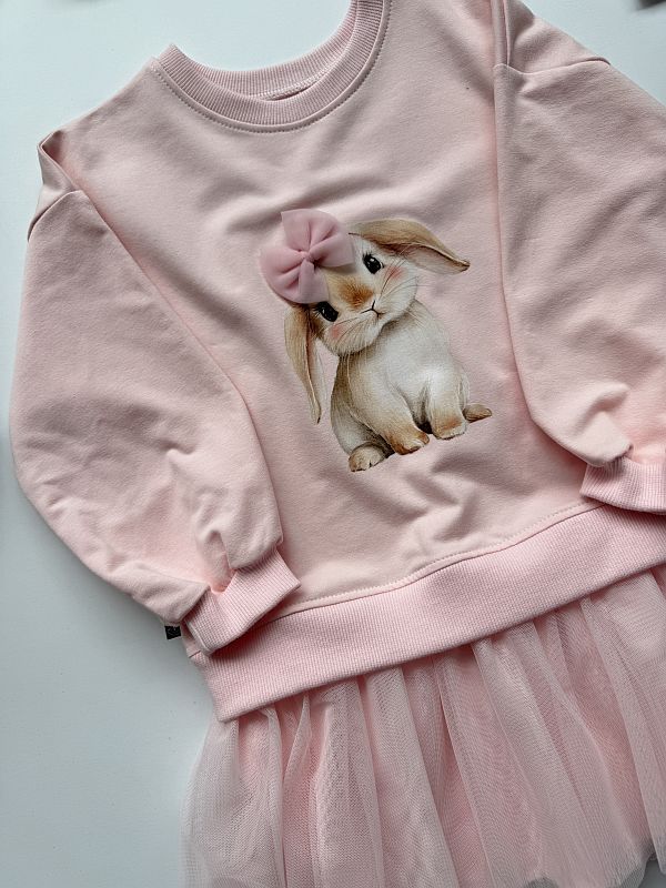 Sukienka morelowa z tiulem z nadrukiem króliczka rozmiar 116/122