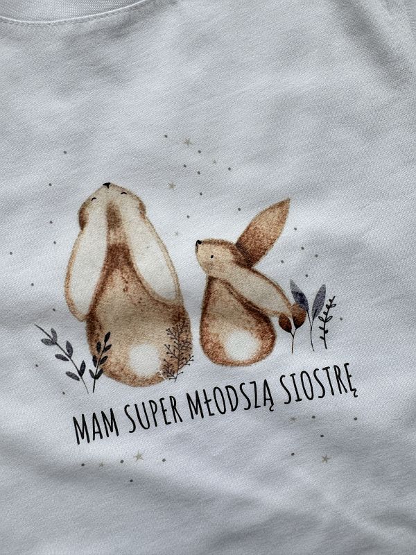 Koszulka biała z krótkim rękawem mam super młodszą siostrą rozmiar 128