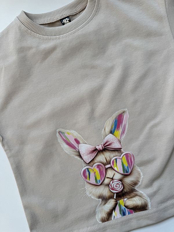 Koszulka beżowa z krótkim rękawem króliczek w kolorowych okularach rozmiar 92