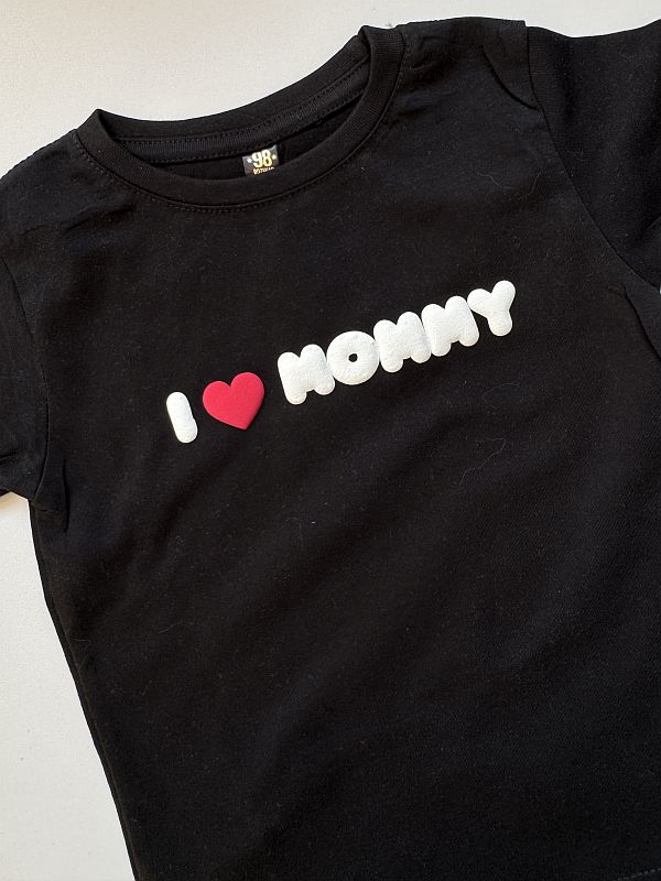 Koszulka czarna z krótkim rękawem I love mommy rozmiar 98