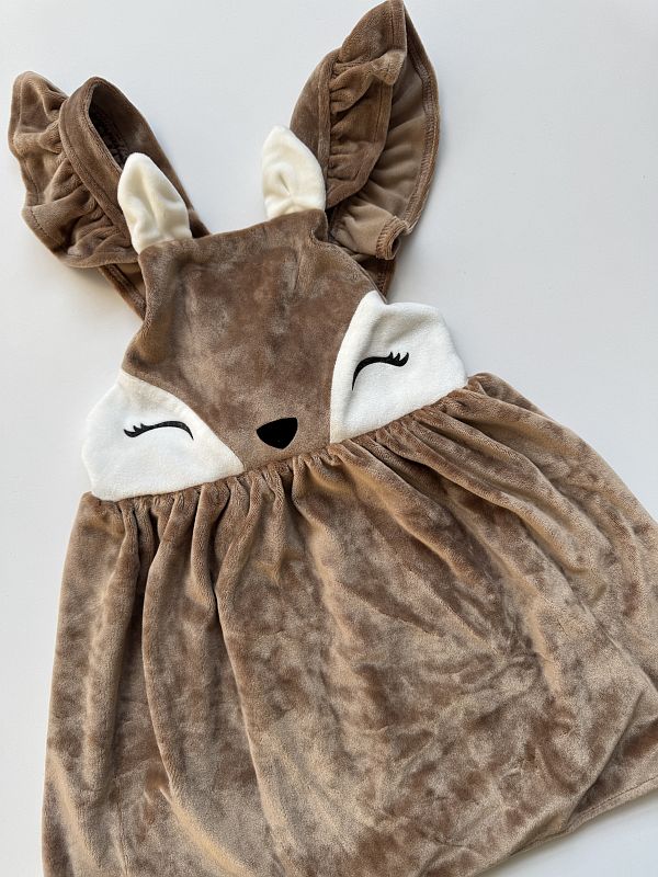 Beżowa sukienka welurowa rozmiar 104/110