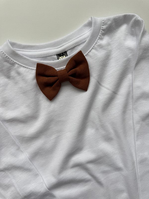 Koszulka biała z długim rękawem cynamonowa mucha rozmiar 104