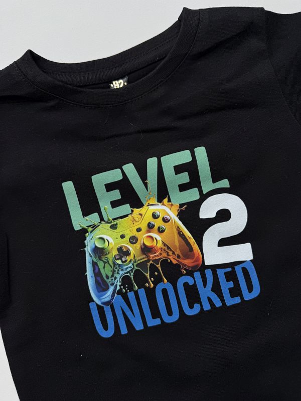 Koszulka czarna z krótkim rękawem level 2 unlockted rozmiar 92