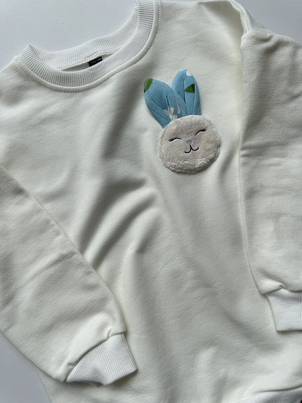 Bluza ecru buzia króliczka rozmiar 110