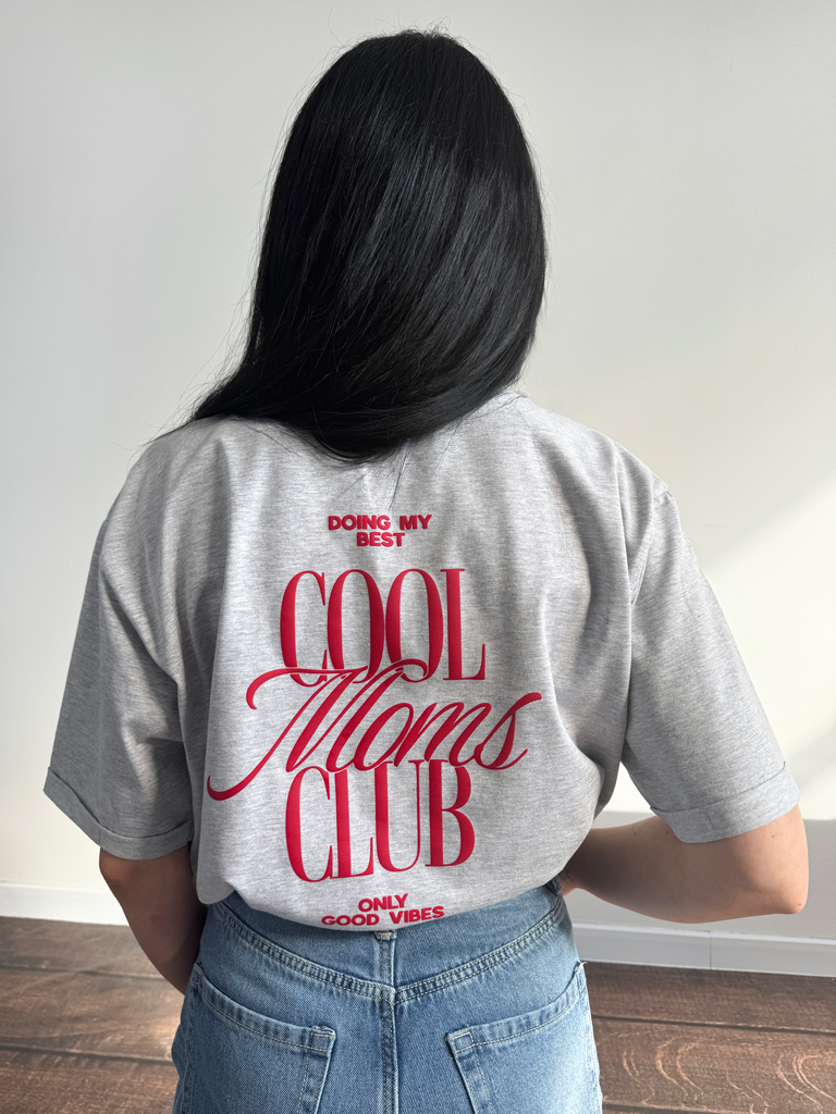 Szara koszulka damska z nadrukiem cool moms club
