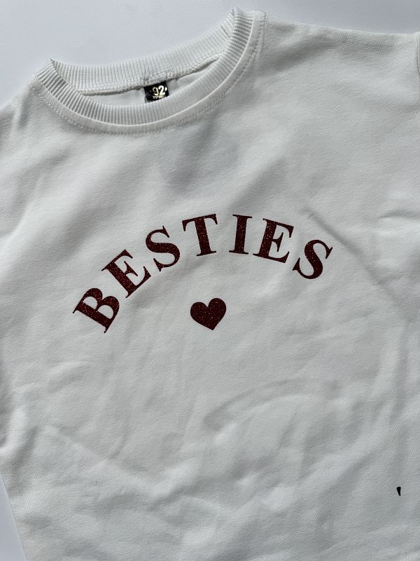 Koszulka ecru z krótkim rękawem besties rozmiar 92