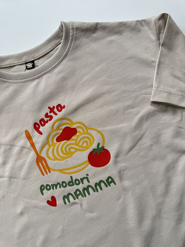Koszulka beżowa z krótkim rękawem pasta pomidori rozmiar 128