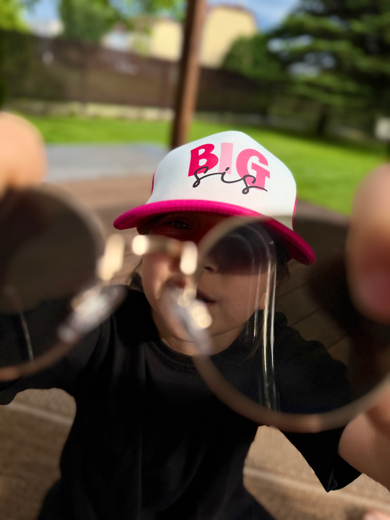 Różowa czapka z daszkiem dla dziecka big/lil sis - obrazek 5